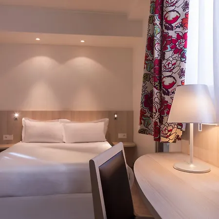 Hotel Jardin De Cluny