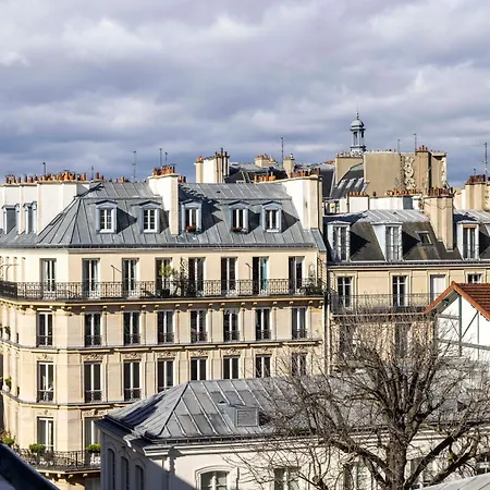 Jardin De Cluny Paris