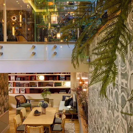 Hotel Jardin De Cluny